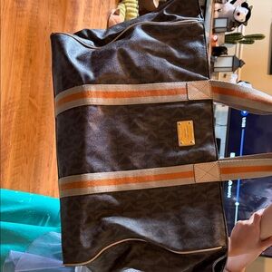 Stylish Brown and Tan Michael Kors Bag and card holder